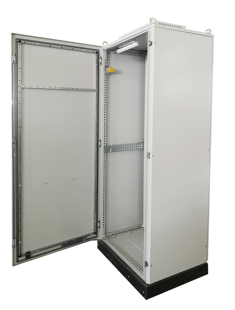 非標(biāo)仿威圖機(jī)柜與工業(yè)操作臺的應(yīng)用與優(yōu)勢